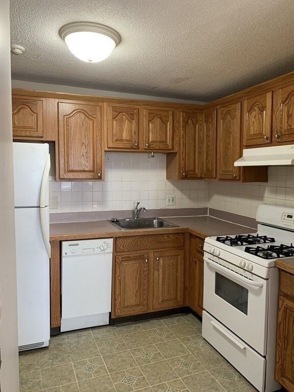 Property Photo:  100 Quarry St 10  MA 02169 