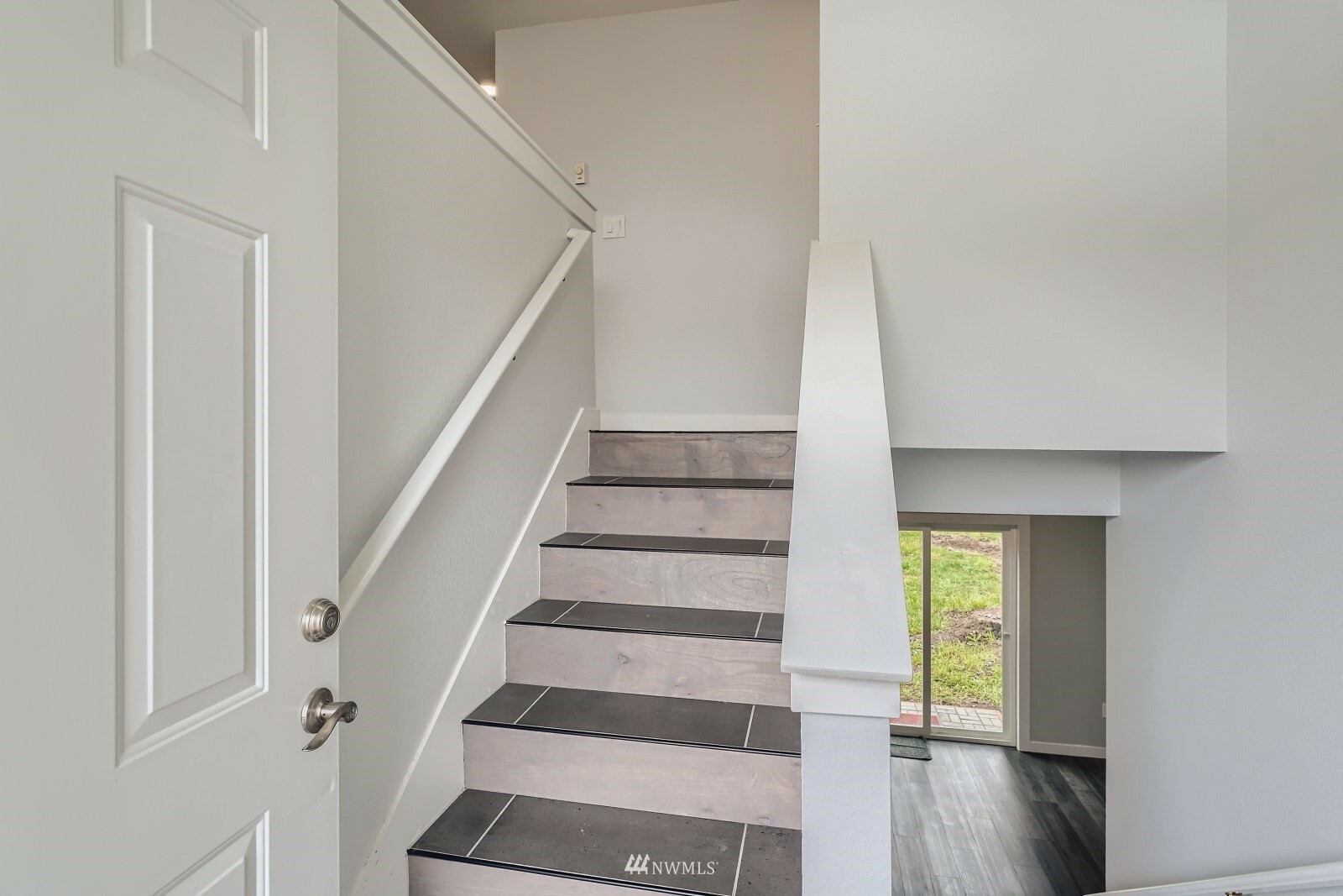 Property Photo:  14310 Greenbelt Drive E  WA 98391 