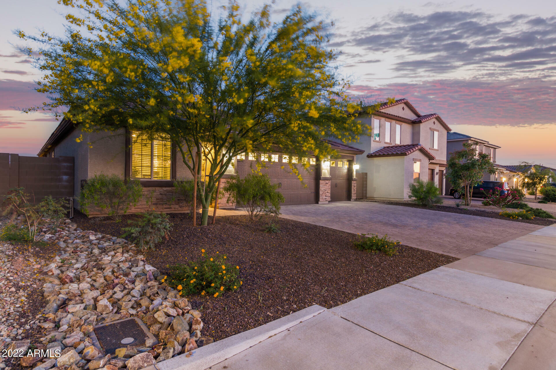 Property Photo: 13325 W Yearling Road AZ 85383