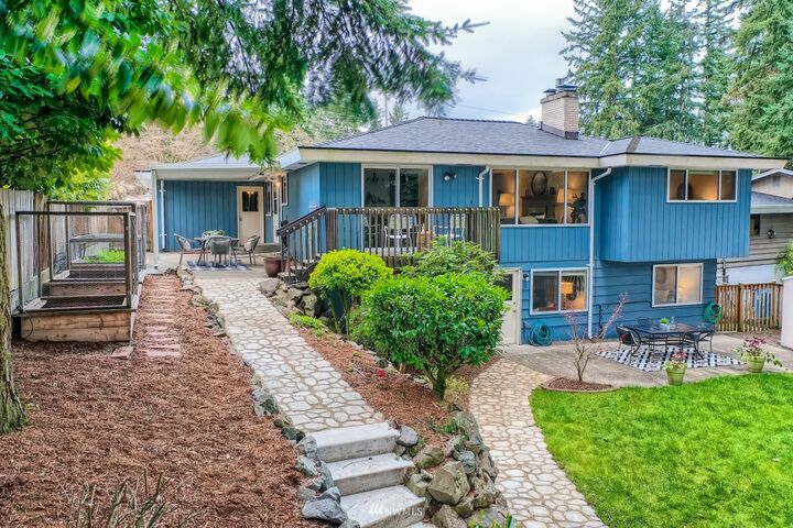 18915 11th Avenue NE  Shoreline WA 98155 photo