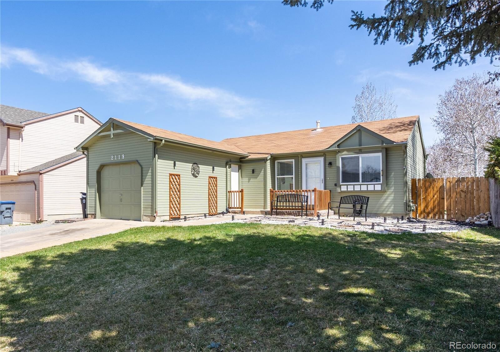 Property Photo:  2119 Hackberry Circle  CO 80501 