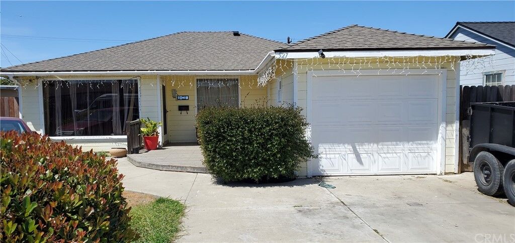 Property Photo: 527 N B Street CA 93436