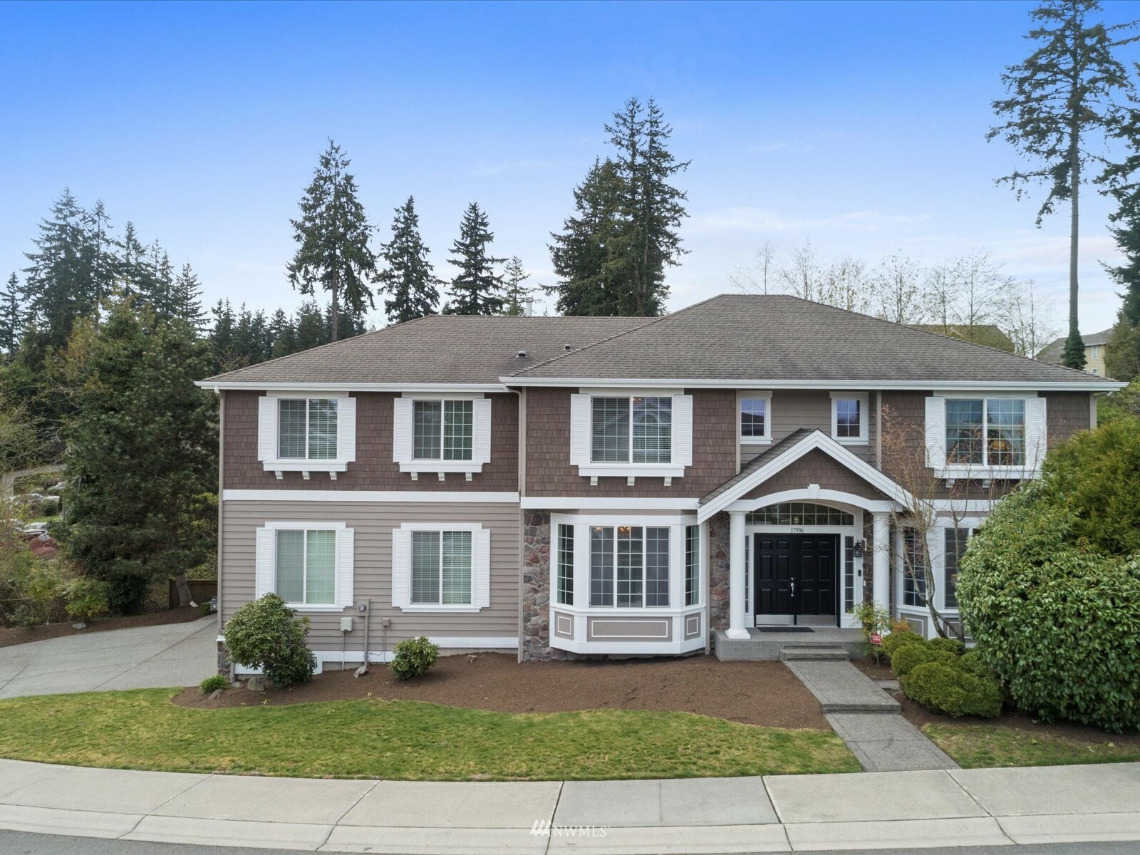 Property Photo: 17906 33rd Place W WA 98037