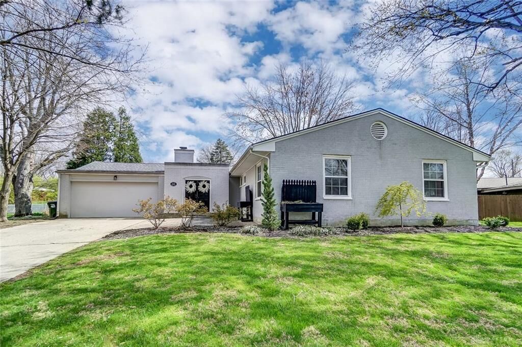 Property Photo: 2050 Stayman Drive OH 45440