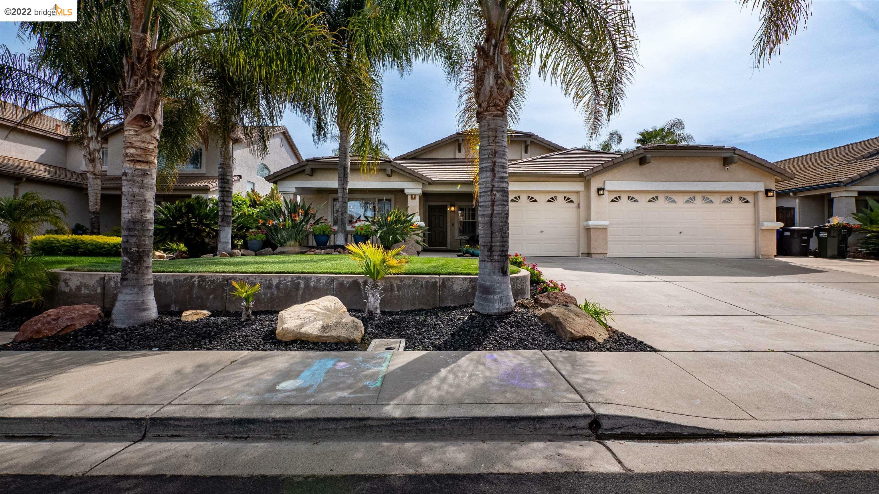 Property Photo: 527 Whitehall Ct CA 94561