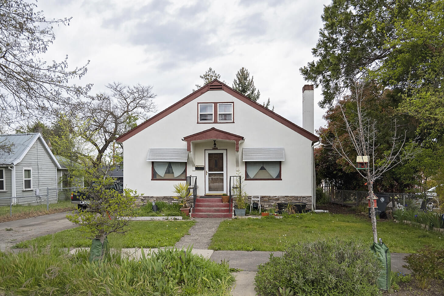 Property Photo:  1036 W 11th Street  OR 97501 