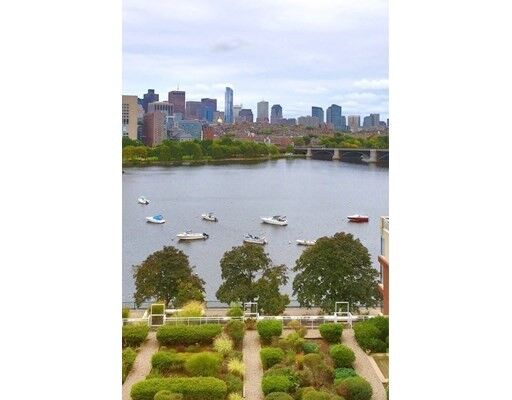 Property Photo:  75 Cambridge Parkway E703  MA 02142 