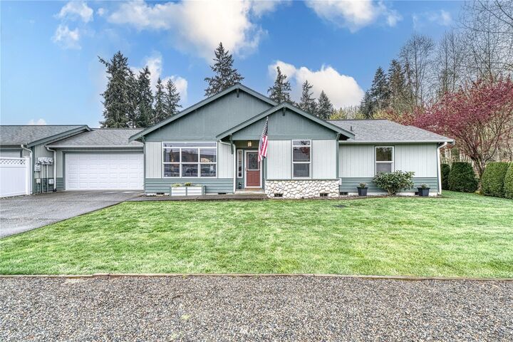 3220 20th Street SW  Puyallup WA 98373 photo