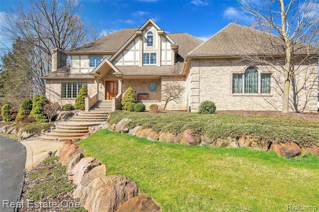 Property Photo:  7979 Sleepy Hollow Drive  MI 48168 