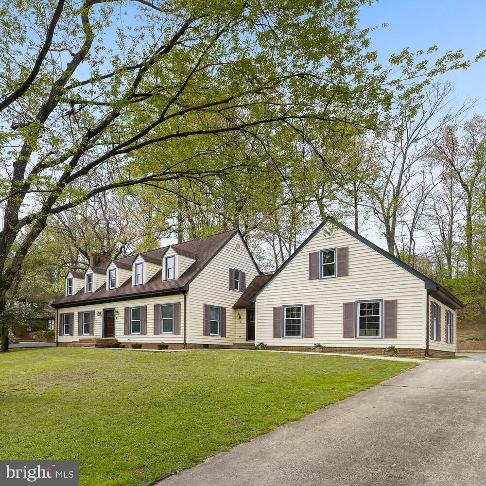 Property Photo: 18602 Cabin Road VA 22172