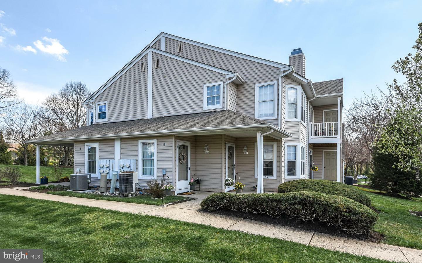 Property Photo:  1013 Shepherds Way  PA 18966 