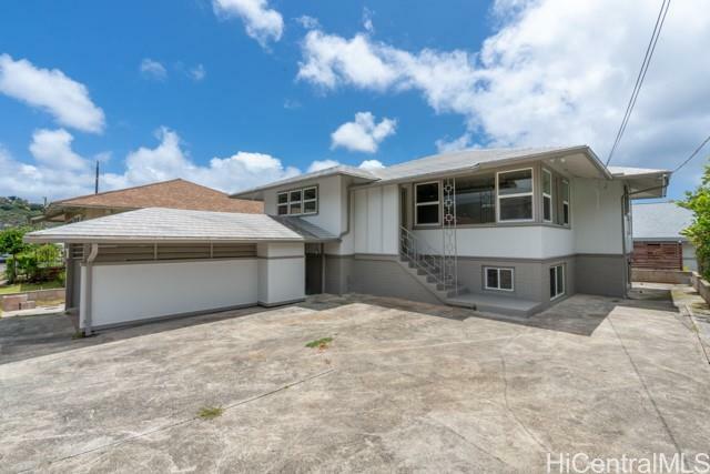 3273 Lamaloa Place  Honolulu HI 96816 photo