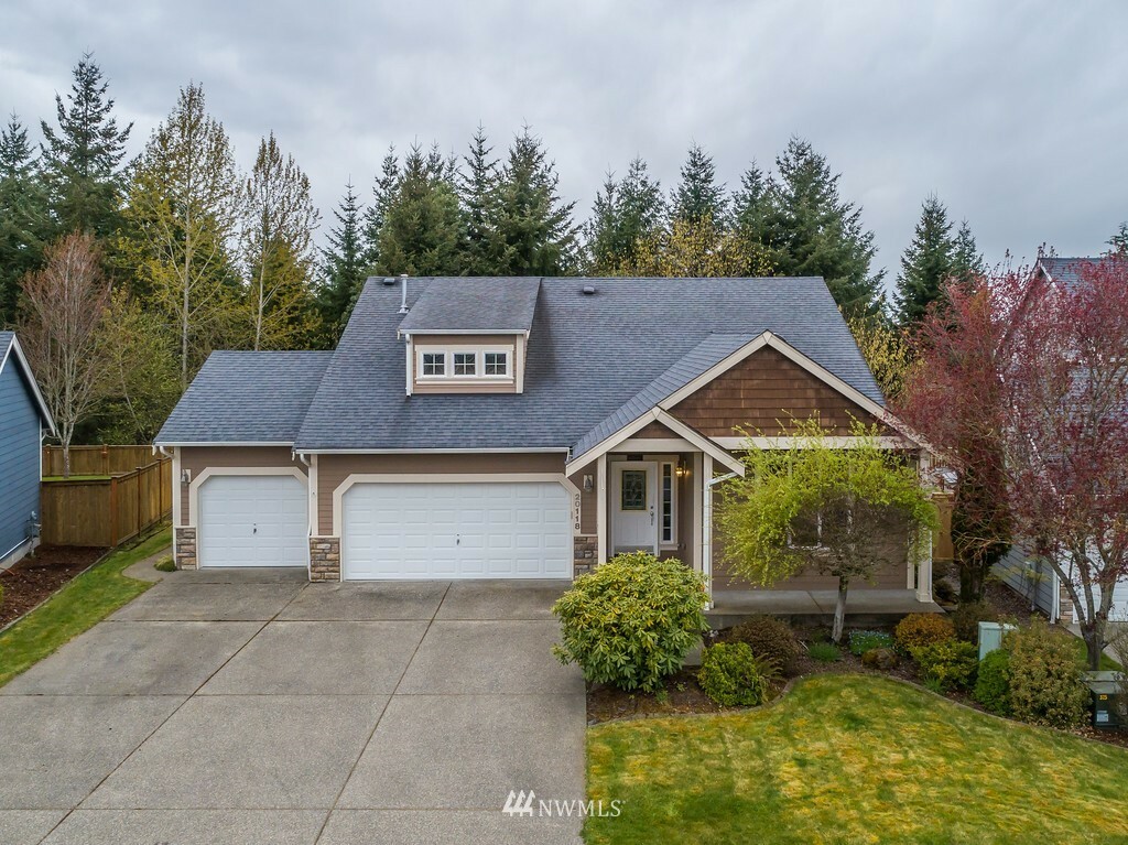 Property Photo:  20118 194th Avenue E  WA 98360 