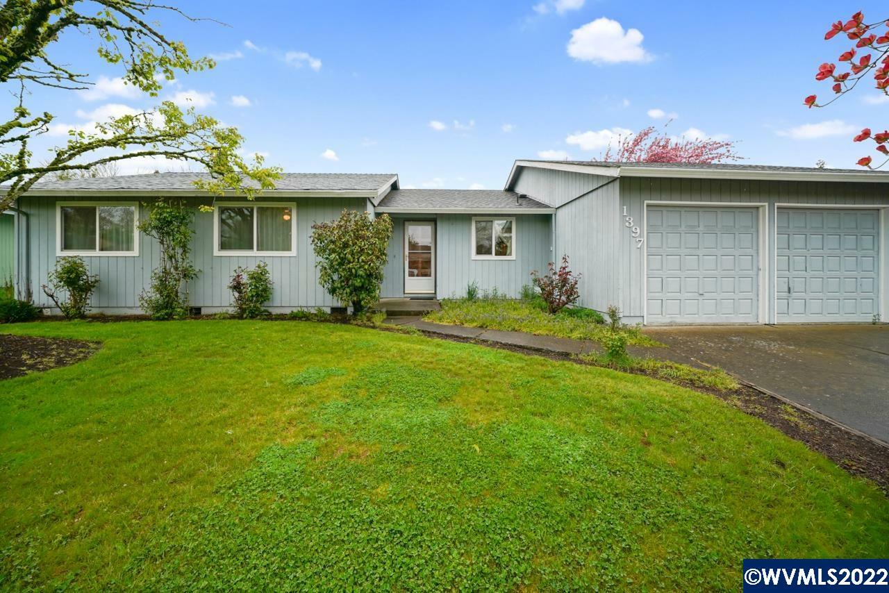 Property Photo:  1397  Jodelle Ct N  OR 97303 