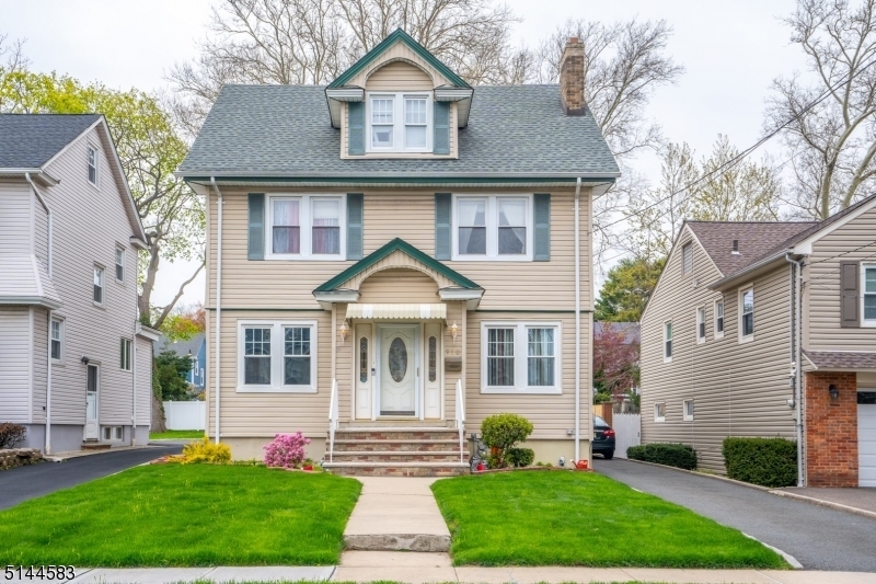 Property Photo:  970 Carteret Ave  NJ 07083 