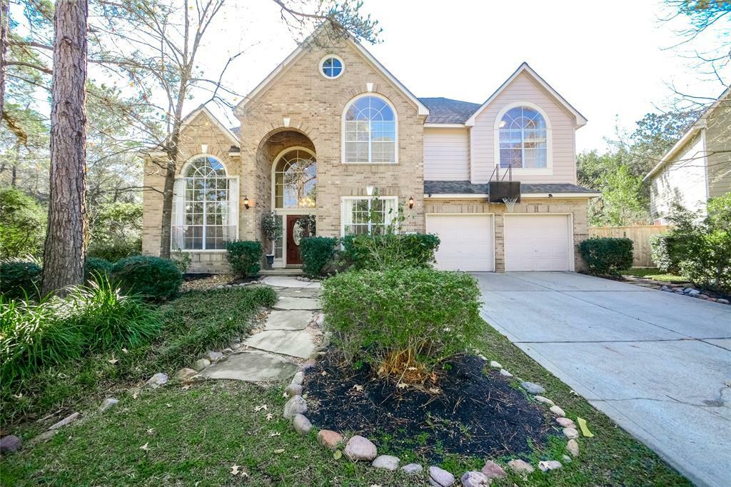 Property Photo: 15 Larks Aire Place TX 77381
