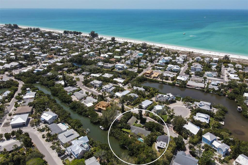 Property Photo: 122 Hammock Road FL 34216