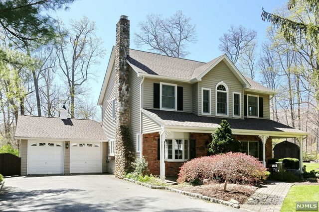 Property Photo:  259 Airmount Avenue  NJ 07446 