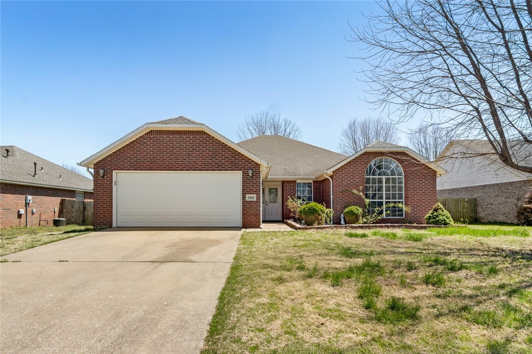Property Photo:  3911 SW Cherry Road  AR 72713 