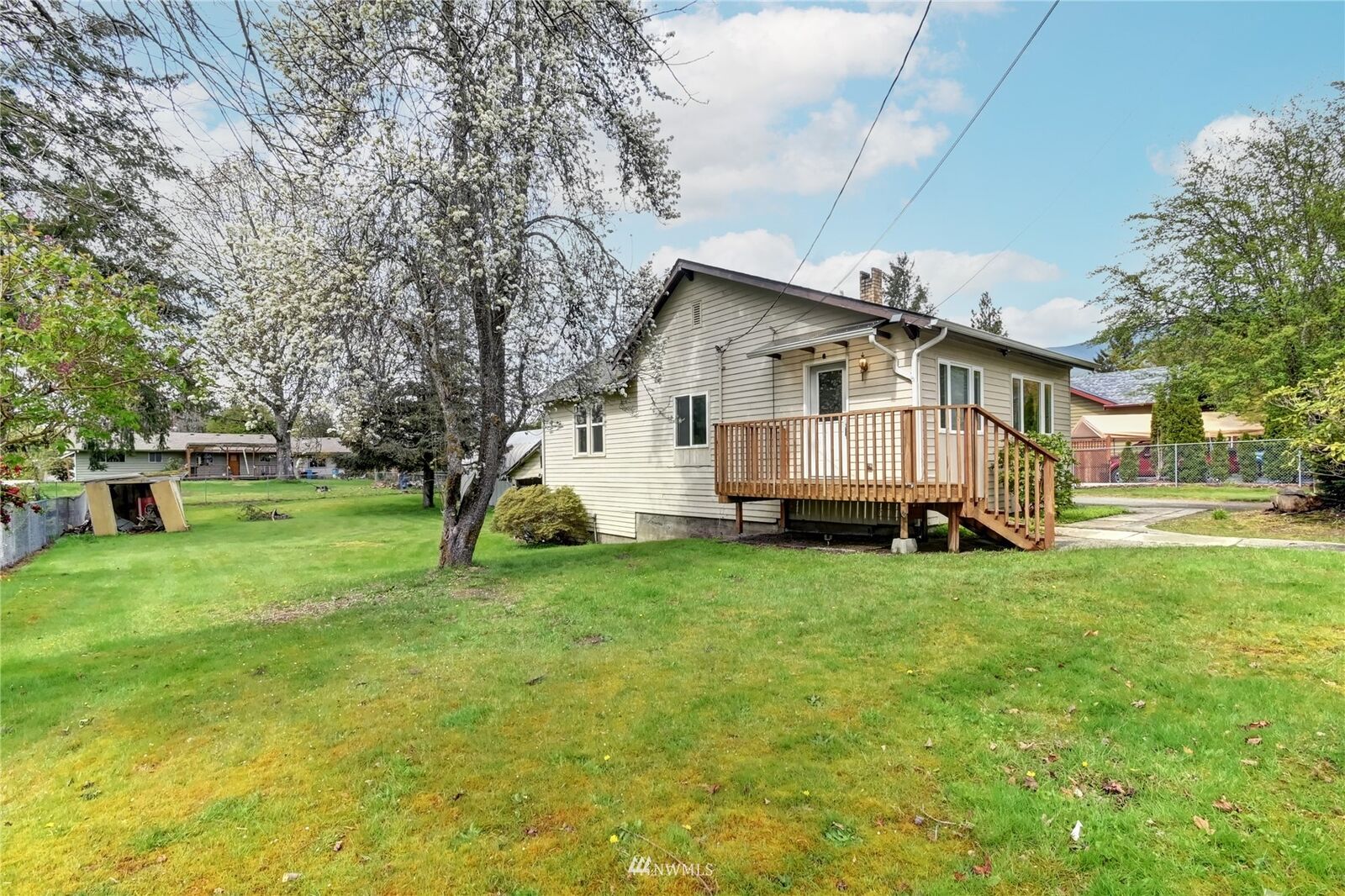 Property Photo:  225 3rd Street  WA 98251 