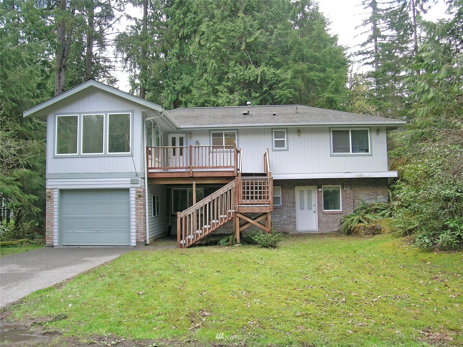 Property Photo:  225 Polo Park Drive  WA 98229 