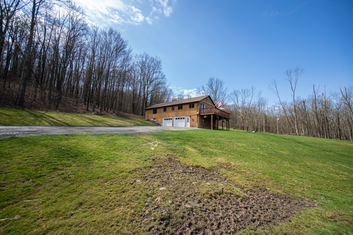 Property Photo:  1100 Mead Road  PA 18801 