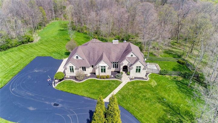 600 Maple Point Court  Chester Twp OH 45177 photo