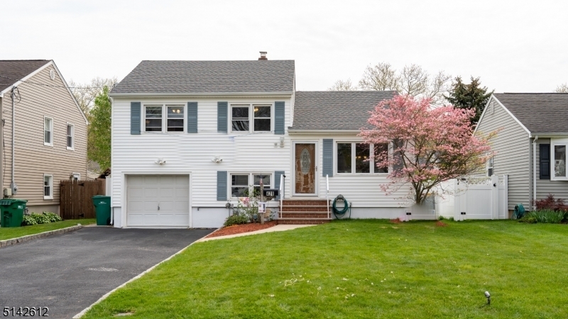 Property Photo:  428 Victor St  NJ 07076 