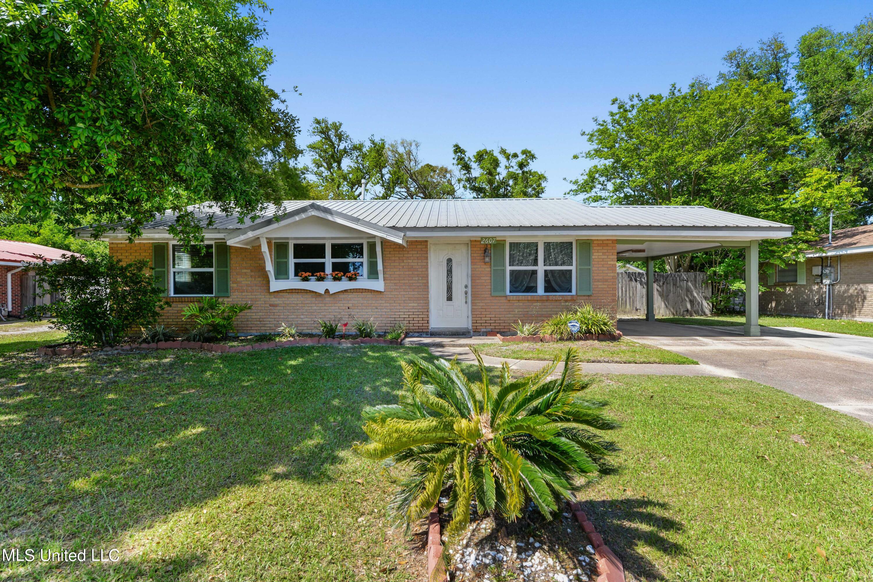 Property Photo:  2607 Demaret Drive  MS 39507 