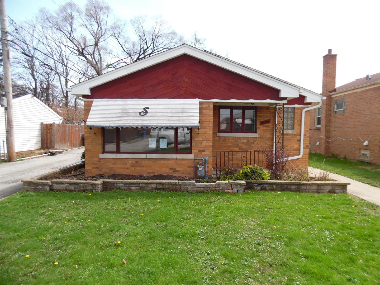 Property Photo: 9915 S Washtenaw Avenue IL 60655