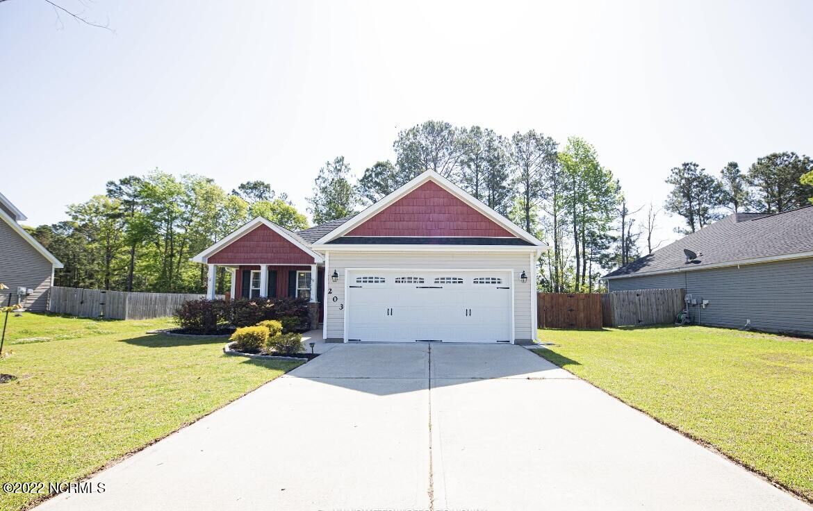 Property Photo:  203 Dairyfarm Road  NC 28546 