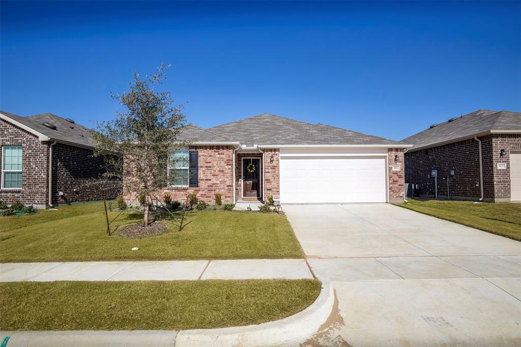 Property Photo:  1801 Waggoner Drive  TX 76227 