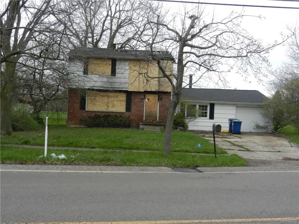 Property Photo:  100 Frankhauser Road  NY 14221