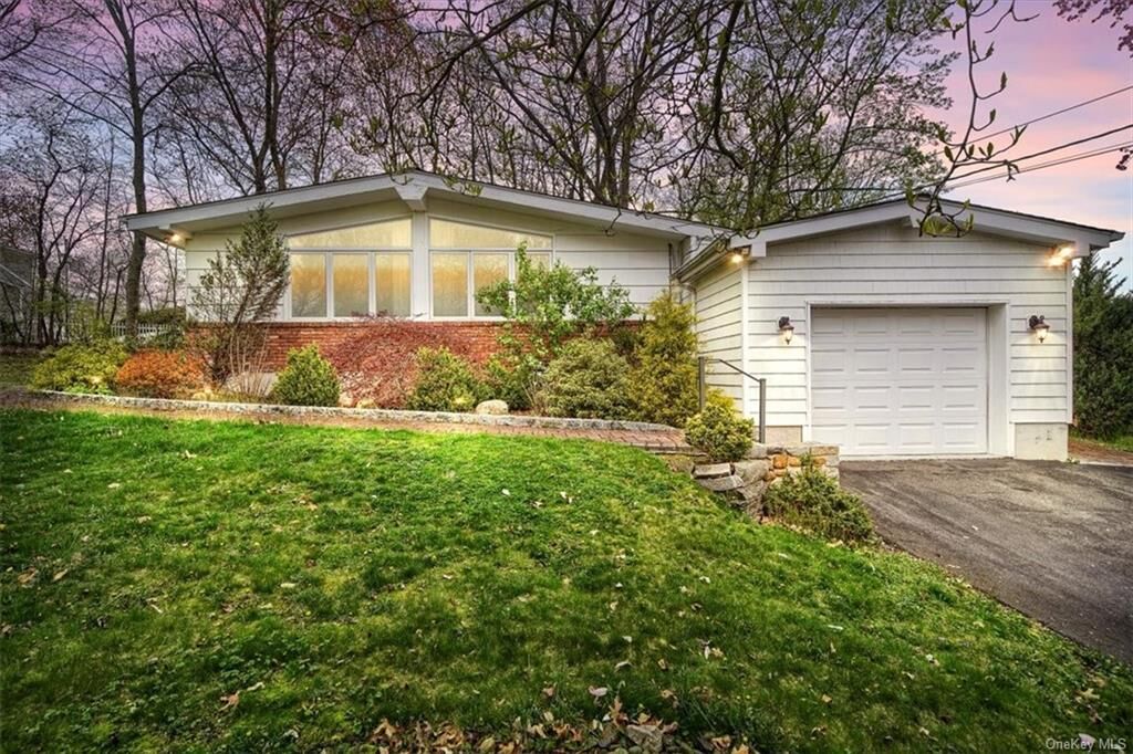 Property Photo:  76 E Hall Avenue  NY 10956 