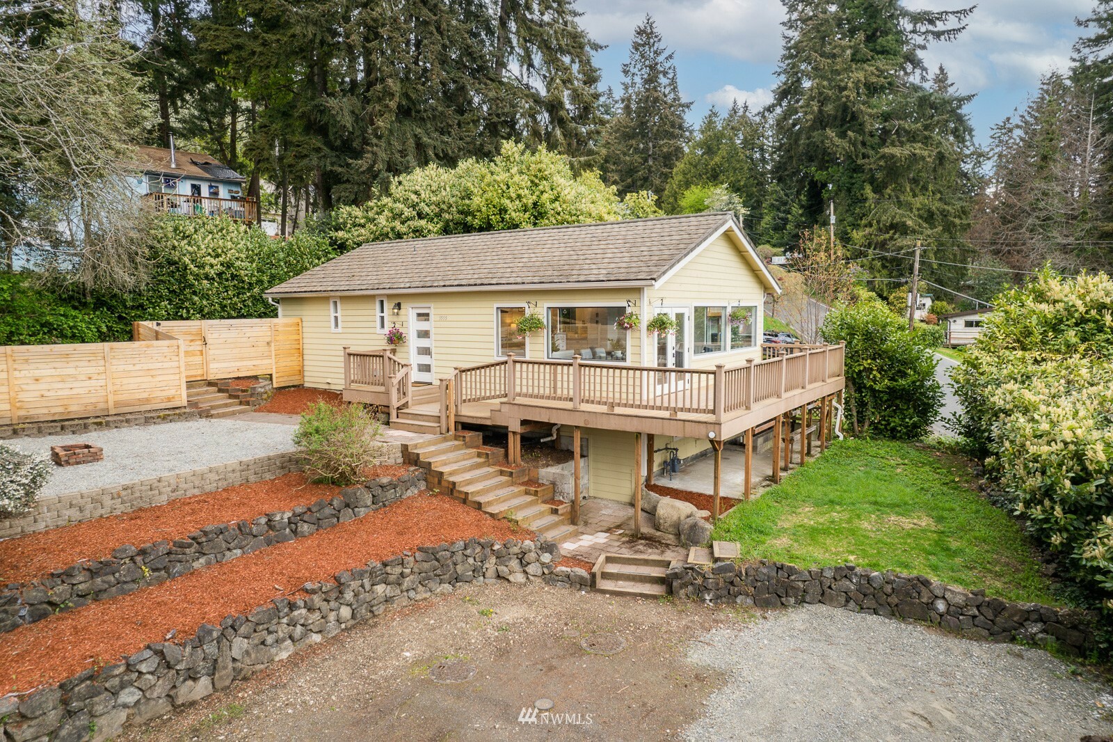 Property Photo:  5555 Madrona Avenue NE  WA 98311 