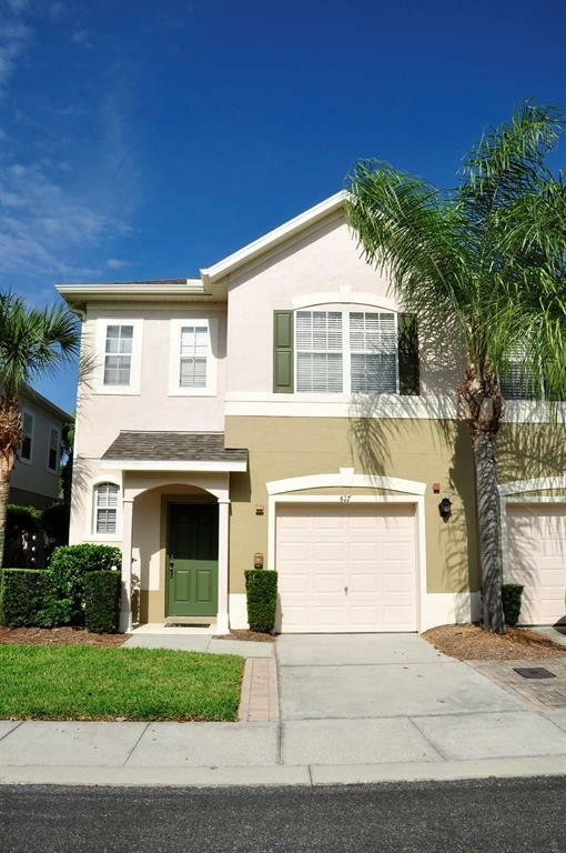 Property Photo: 617 Pinebranch Circle FL 32708