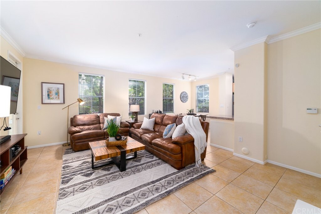 Property Photo:  3159 Watermarke Place  CA 92612 