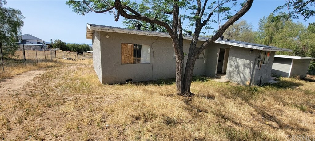 Property Photo:  11541 Mathews  CA 92557 