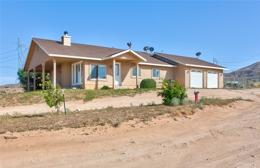 Property Photo:  34235 47th Street E  CA 93552 