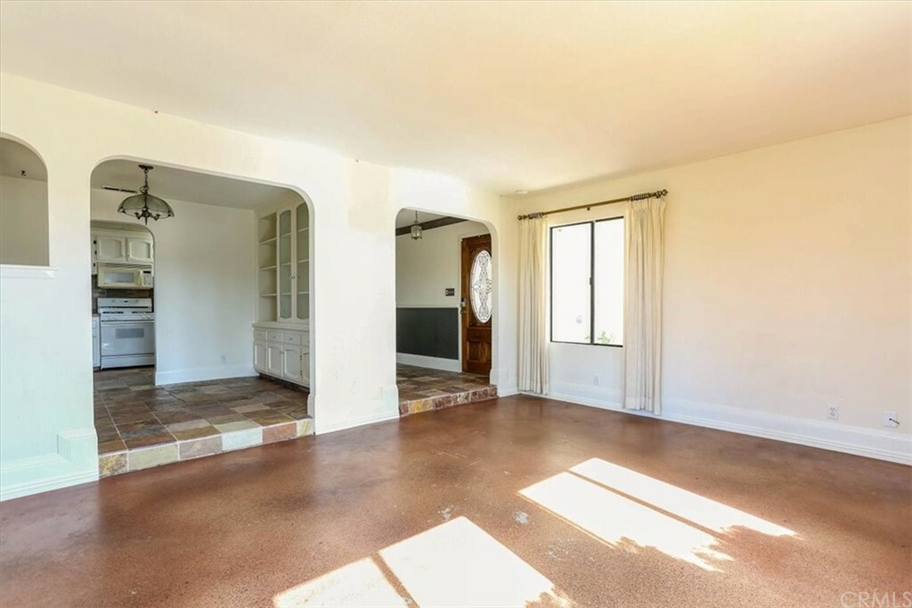 Property Photo:  1725 La Salle Drive  CA 93454 