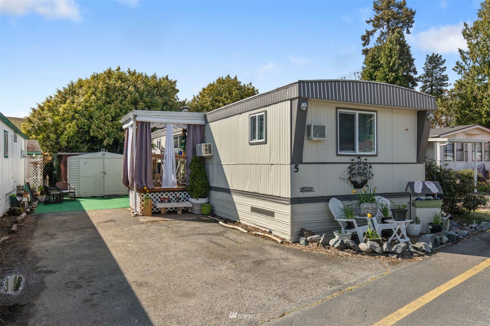 Property Photo:  7031 NE 175th Street 5  WA 98028 