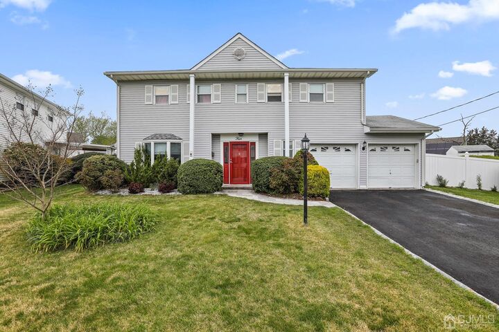 4 Dublin Lane  Hazlet NJ 07730 photo