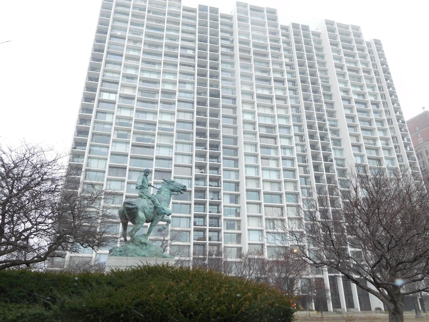 Property Photo:  3200 N Lake Shore Drive 2710  IL 60657 