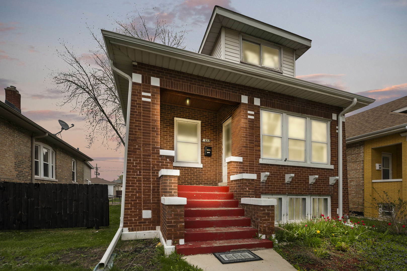 Property Photo:  1617 Clinton Avenue  IL 60402 