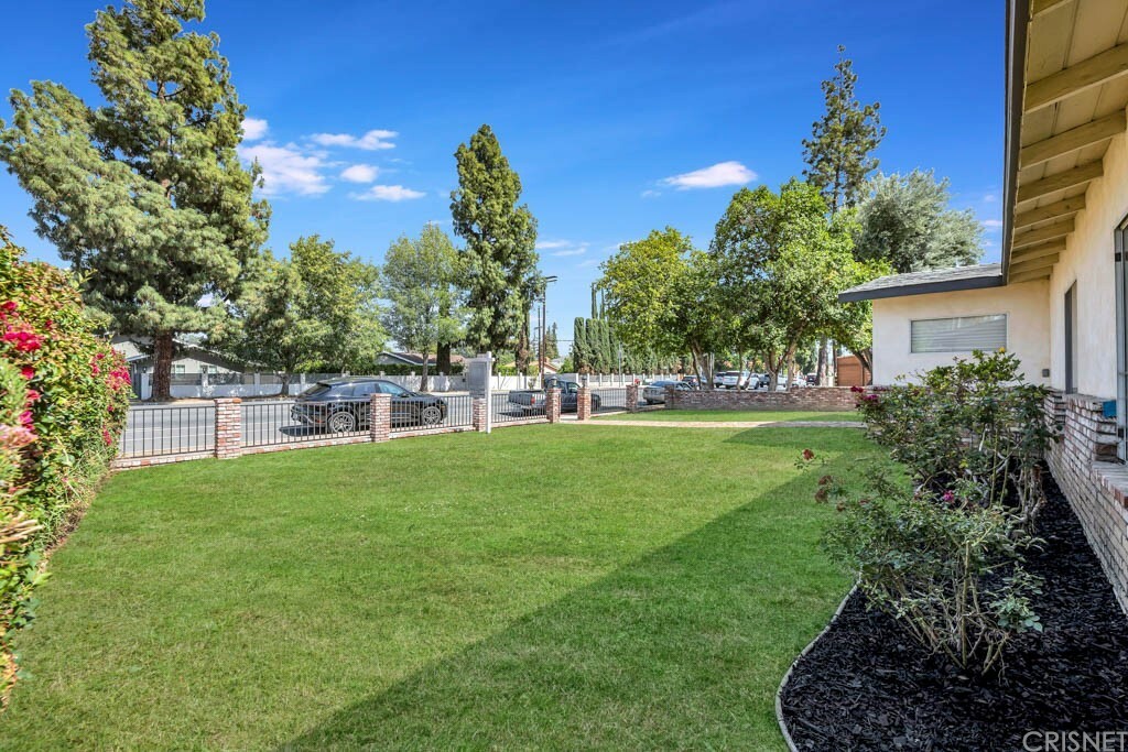 Property Photo:  7221 Fallbrook Avenue  CA 91307 