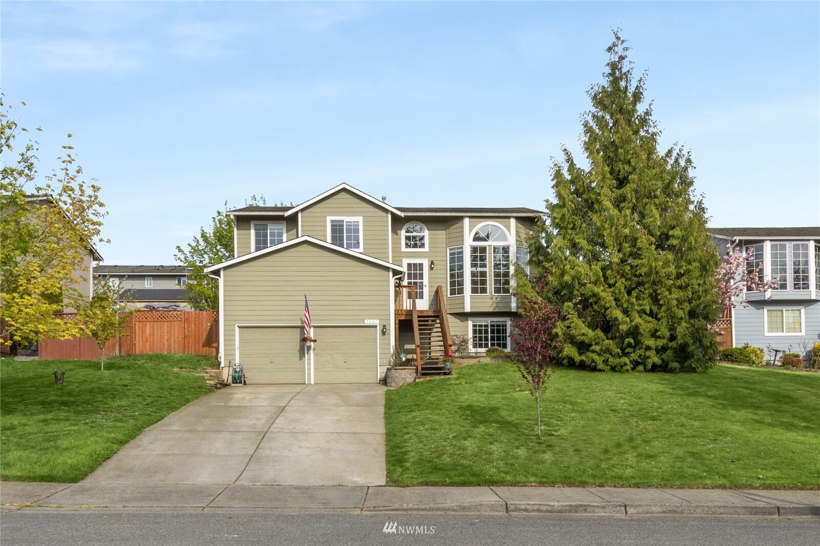 Property Photo:  5607 78th Avenue NE  WA 98270 