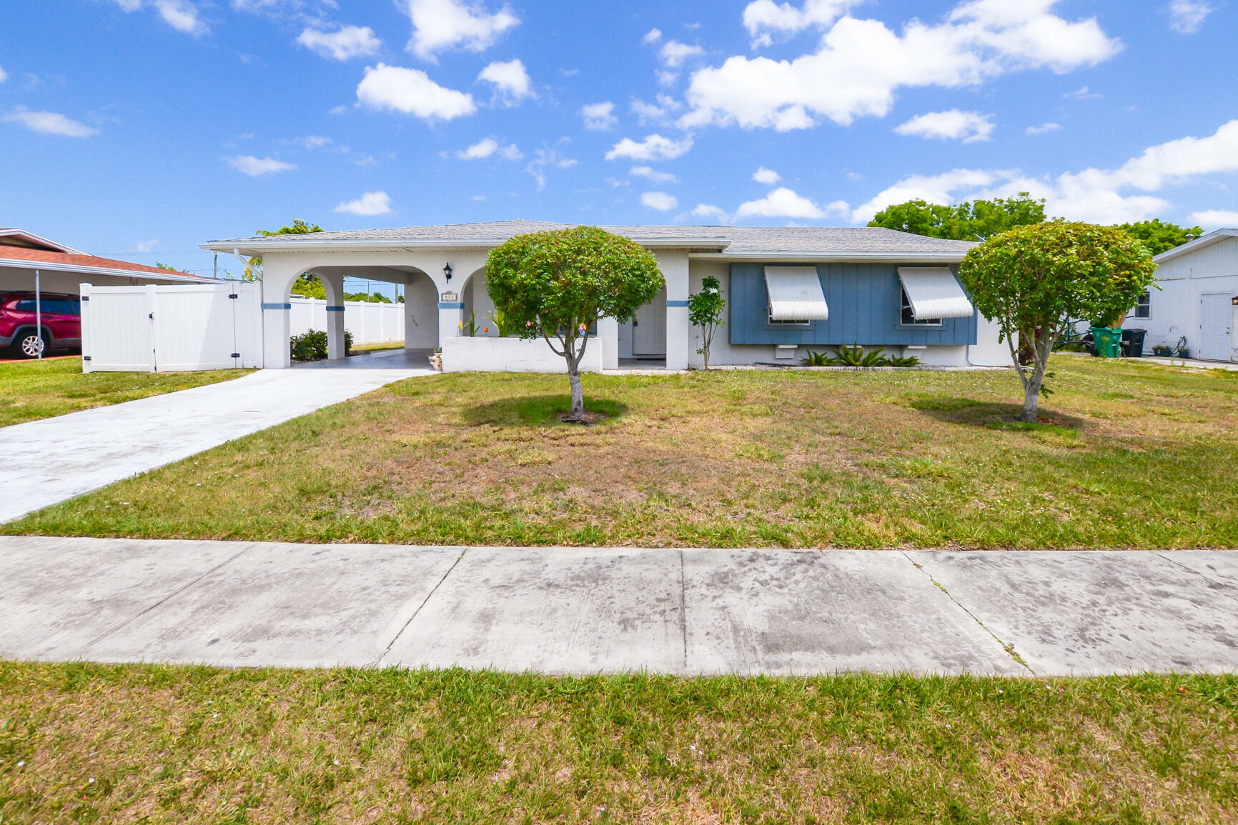 Property Photo:  873 SW Goodrich Street  FL 34983 