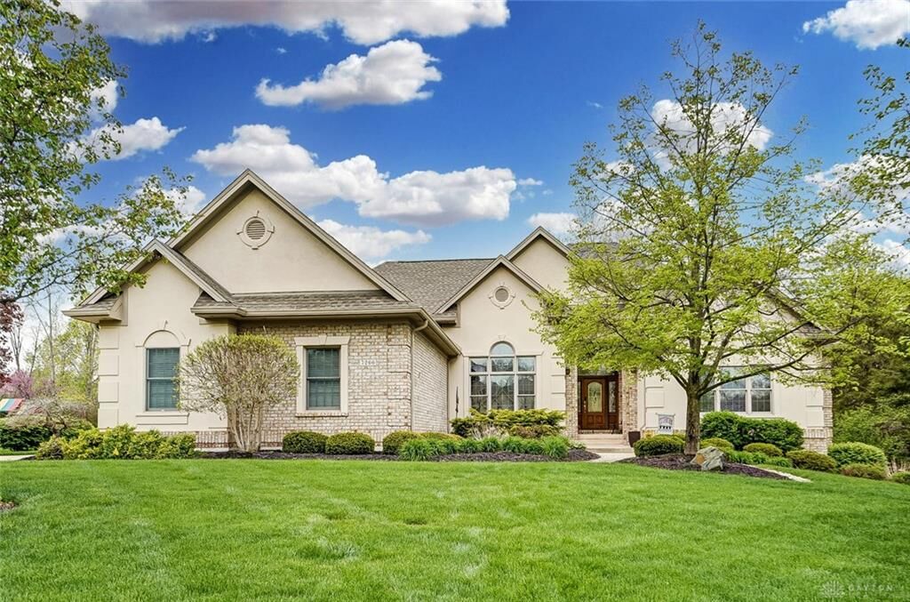 Property Photo:  7266 Meeker Creek Drive  OH 45414 