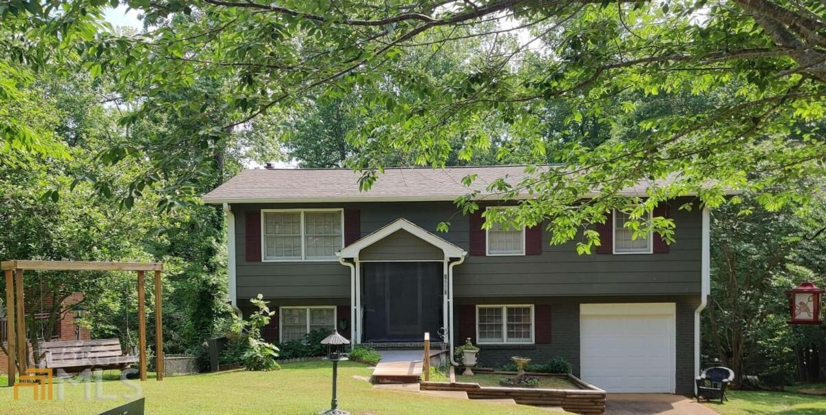 Property Photo:  10552 Eagle Drive  GA 30238 