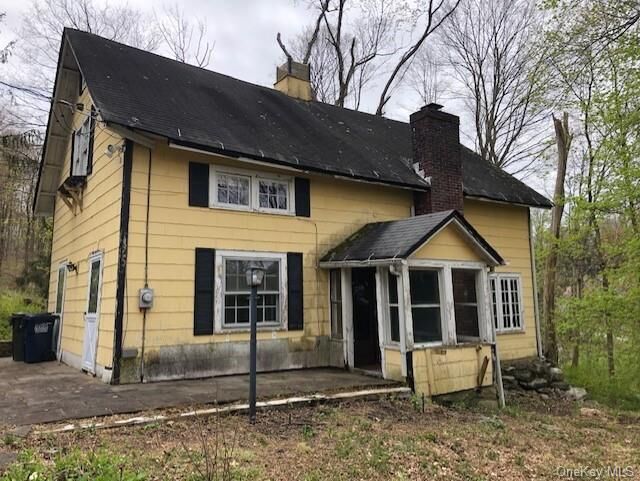 Property Photo: 15 Heather Drive NY 10541